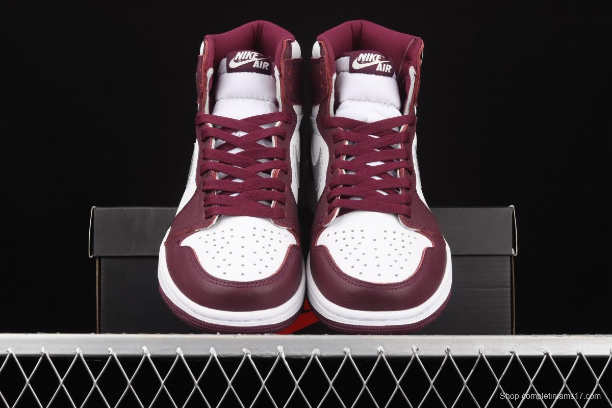 Air Jordan 1 Retro High OG Bordeaux Bordeaux burgundy high top basketball shoes 555088-611