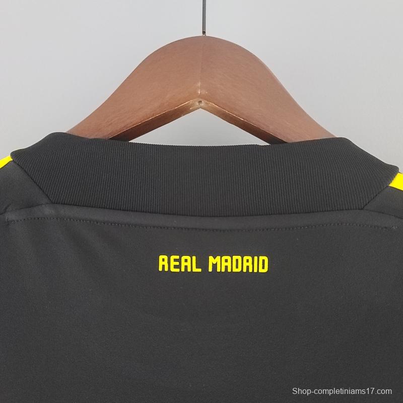 Vintage Real Madrid 11/12 Goalkeeper Black Jersey