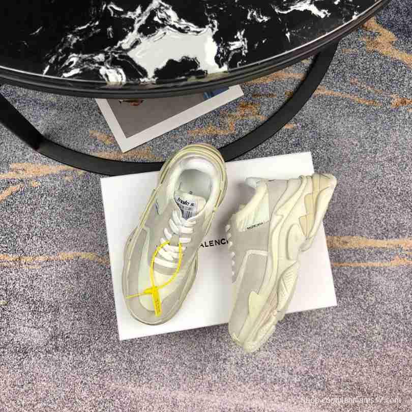 Men/Women Balenciaga Triple S 2.0 Grey Sneaker