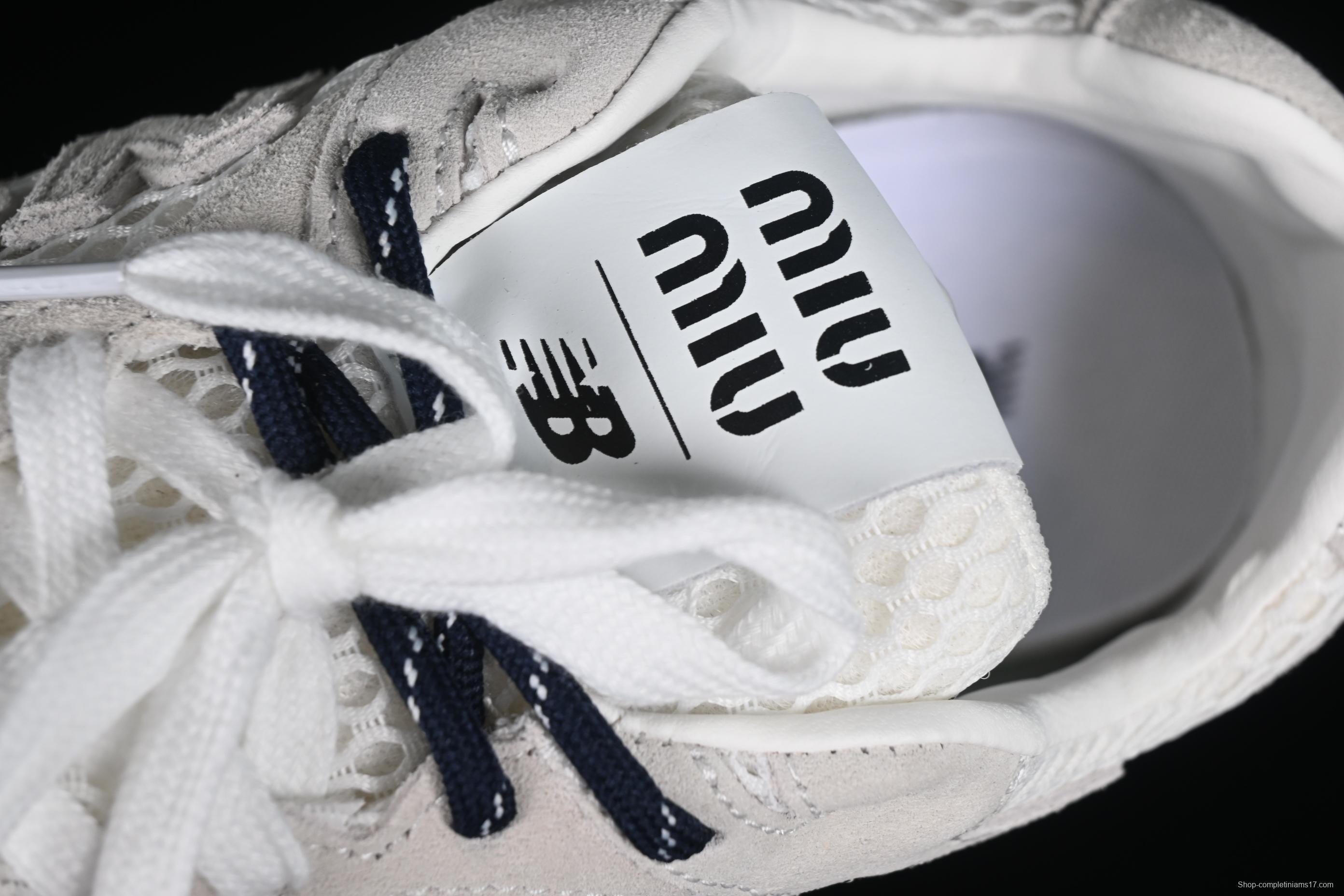 MiuMiu x New Balance 530 Low-Top Retro Casual Running Sneakers in White - 530