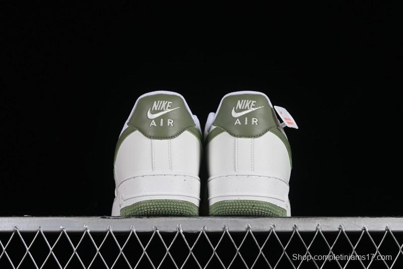 Nike Air Force 1 '07 Low Casual Sneakers in White Green - DV3808-106