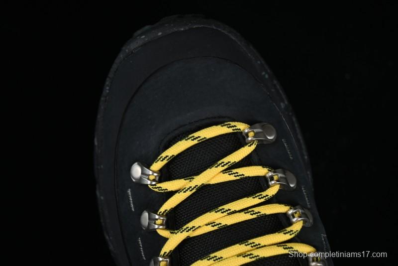 HOKA ONE ONE Tor Summit Low-Top Running Shoes with Geometric Cushioning for Stability and Traction - 1147952 BBLC