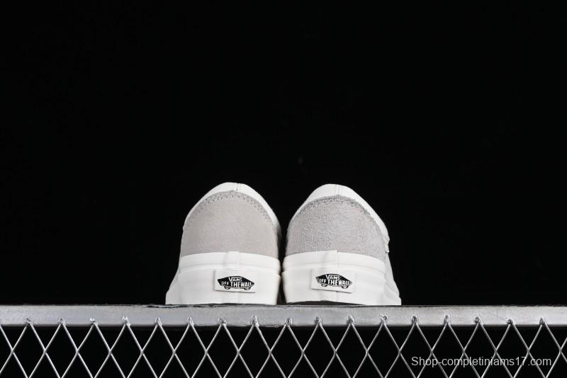 Vans Old Skool Reissue 136 Classic Low-Top Skate Shoes with Detachable Cushioned Insole - VN000MT6QC5