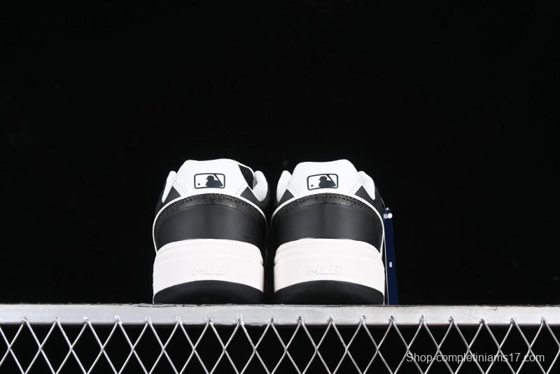 MLB NY Yankees Chunky Liner Classic Monogram Lightweight Platform Sneakers with 6cm Height Boost - 3ASXCMN4N50BKS