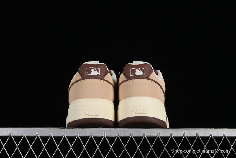 MLB Chunky Liner Basic New York Yankees Thick Sole Casual Sneakers with 6cm Height Increase - 3ASXCA12N43BGS