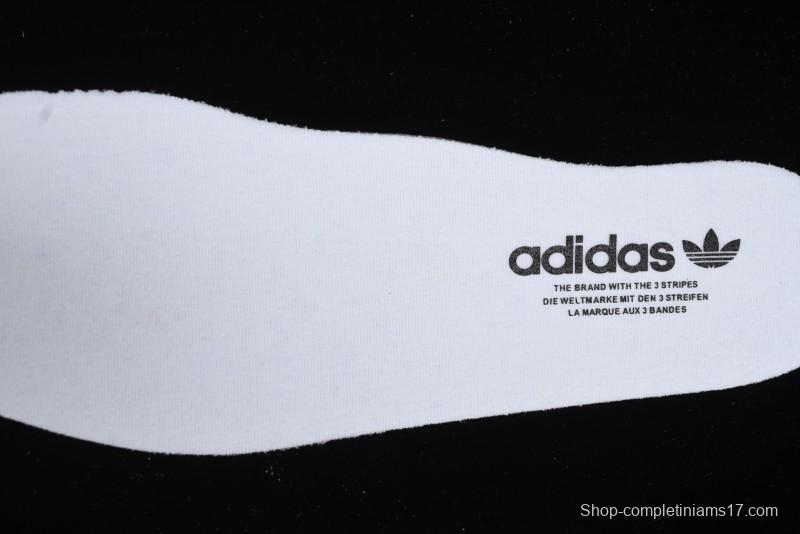 Adidas Originals Samba OG Low-Top Casual Sneakers with Panda Mischief Design - B75806