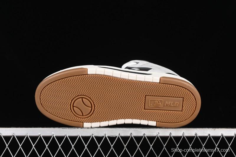 New York Yankees Chunky Liner Mid Denim Monogram Sandals with Velcro Closure and Thick Sole - 3ASXCHL4N50GRS