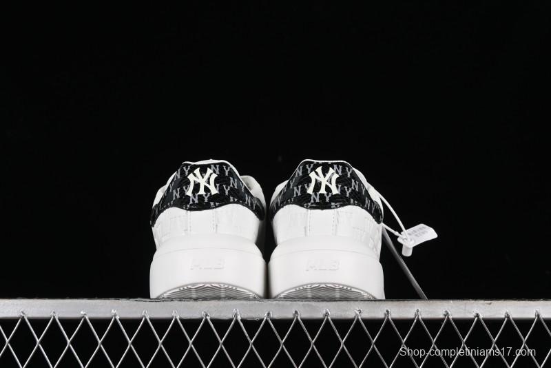 New York Yankees MLB Bigball Chunky Embo Monogram Platform Sandals - 3ASXEMN4N50BKS