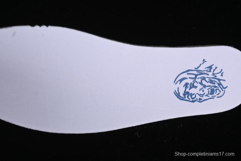 Nike Dunk Low SB Silver Surfer Skateboarding Shoes with Metallic Silver Upper - HF0391-001