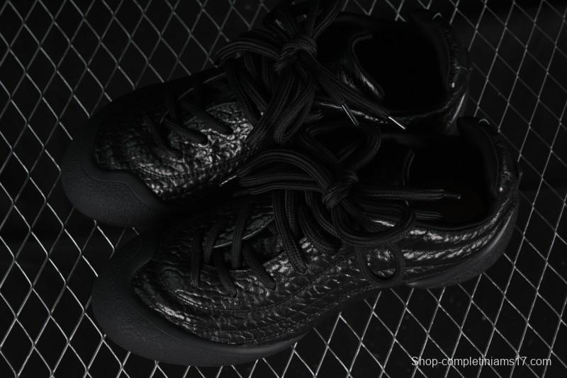 Alexander McQueen Flexion Retro Sneakers in Black with Diamond Grain Calfskin - 8.F6