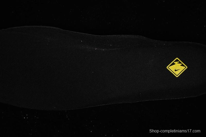 Nike Air Humara Retro Trail Running Shoes with 1990s Outdoor Style - AJ1102-001