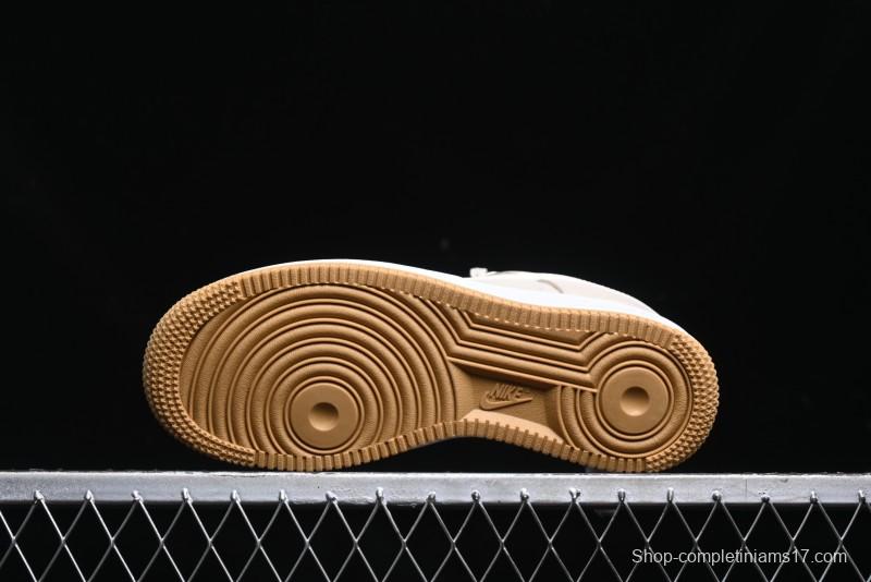 Nike Air Force 1 '07 Low Top Sneakers with Full-Grain Leather and Air Cushion - DD8959-111