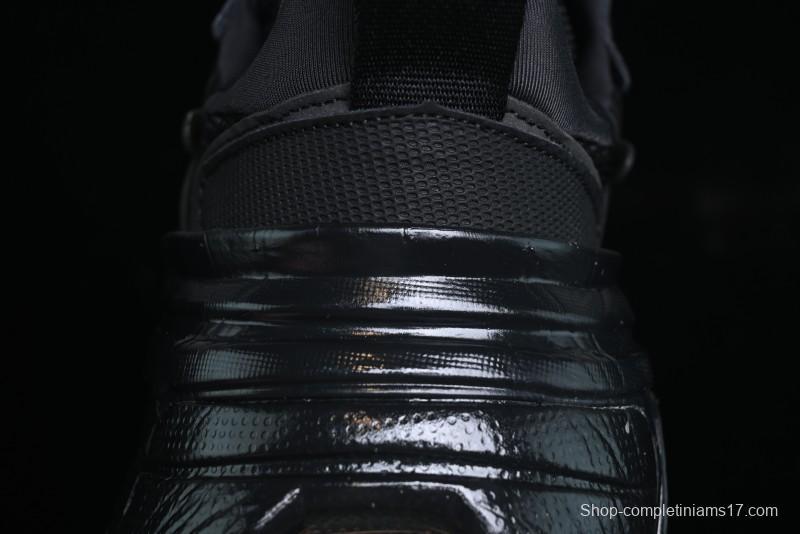 Nike Runtekk V2K Low-Top Retro Running Shoes with Cushlon Foam and Distressed Midsole - HQ1582-001