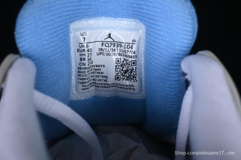 Nike Air Jordan 4 Remastered Retro Sneakers in White Blue - FQ7939-104