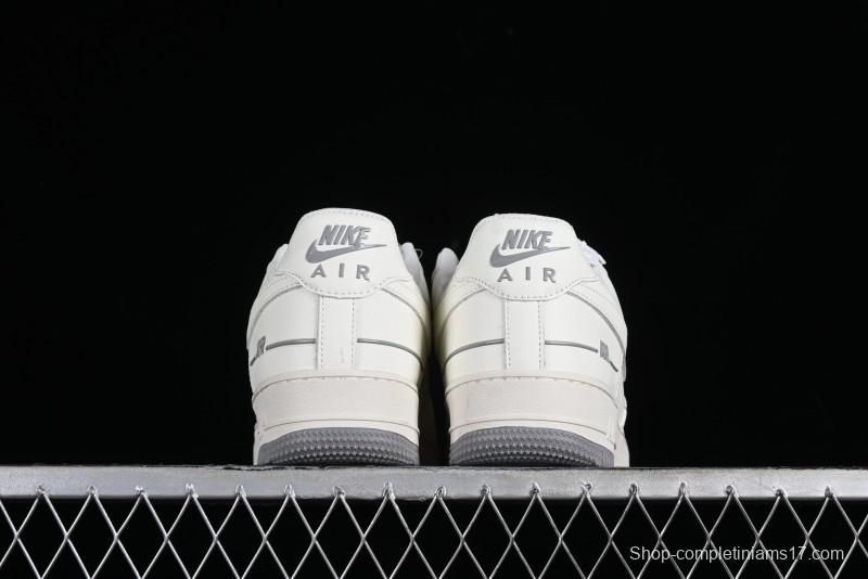 Nike Air Force 1 '07 Low Casual Sneakers with 3M Reflective Details and Full-Length Air Cushion - CJ1379-603