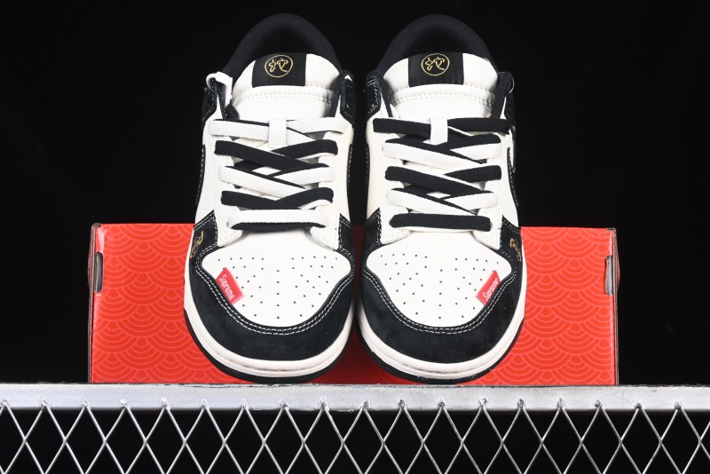 Nike SB Dunk Low Supreme Year of the Snake Limited Edition Black Snake Print Low-Top Casual Sneakers - XS1086-016