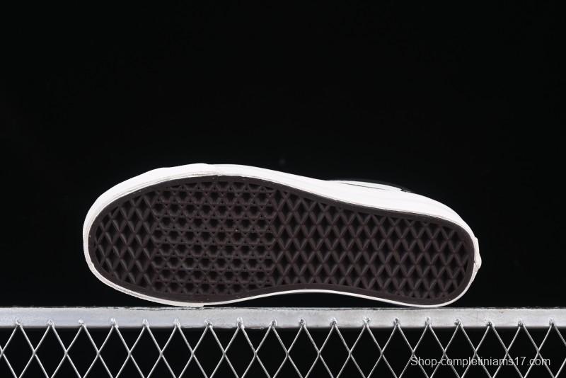 Vans Old Skool 36 Low-Top Retro Skate Shoes - VN000D57BLK