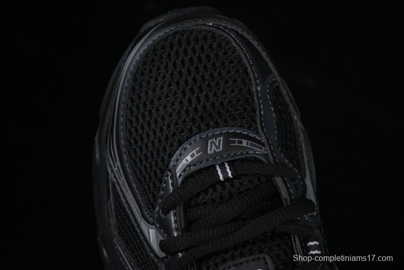 New Balance 740 Black and Silver Retro Running Sneakers for Men