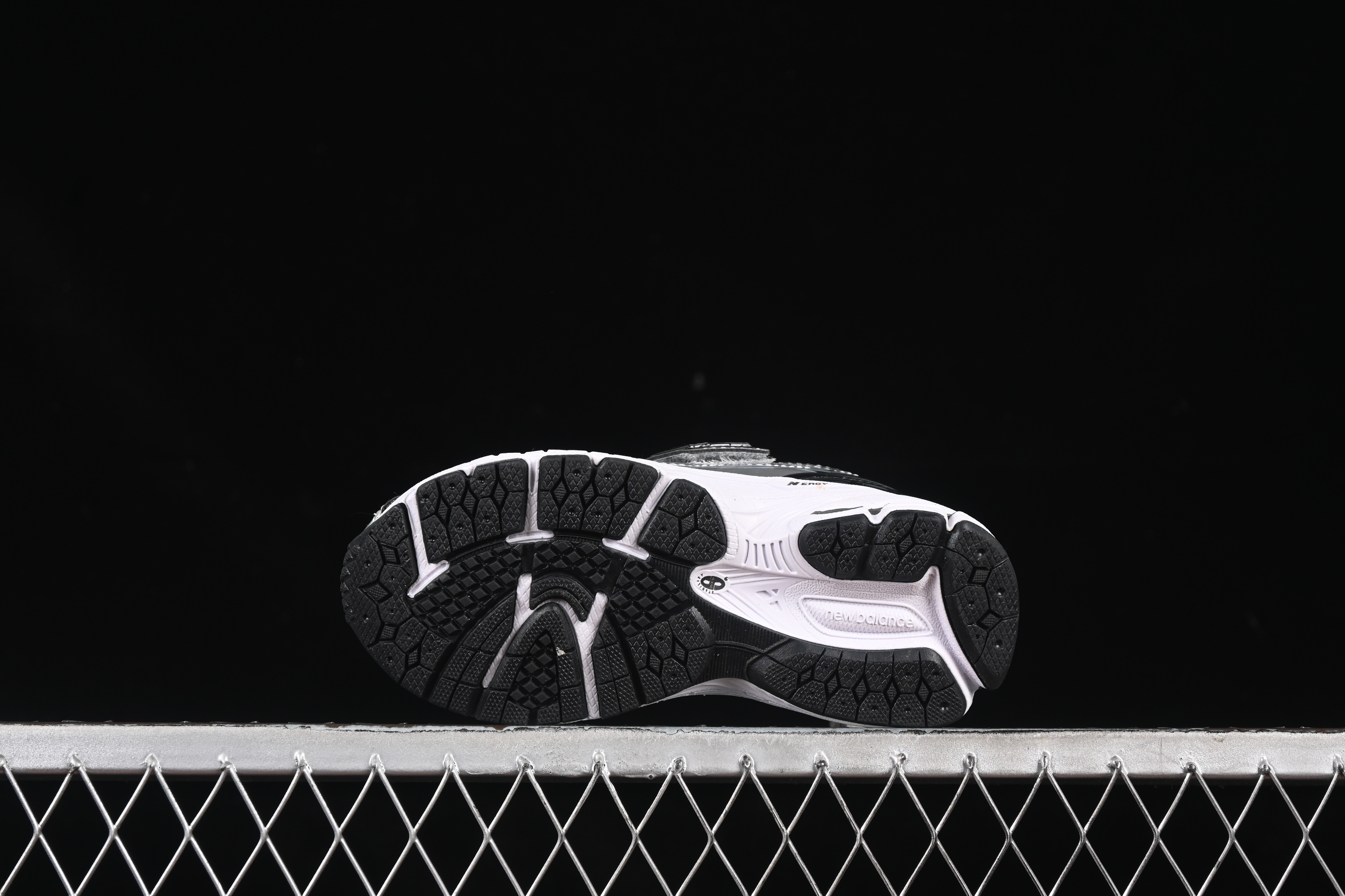 New Balance 1906R Series Kids Hook and Loop Sneakers - PV1906CG