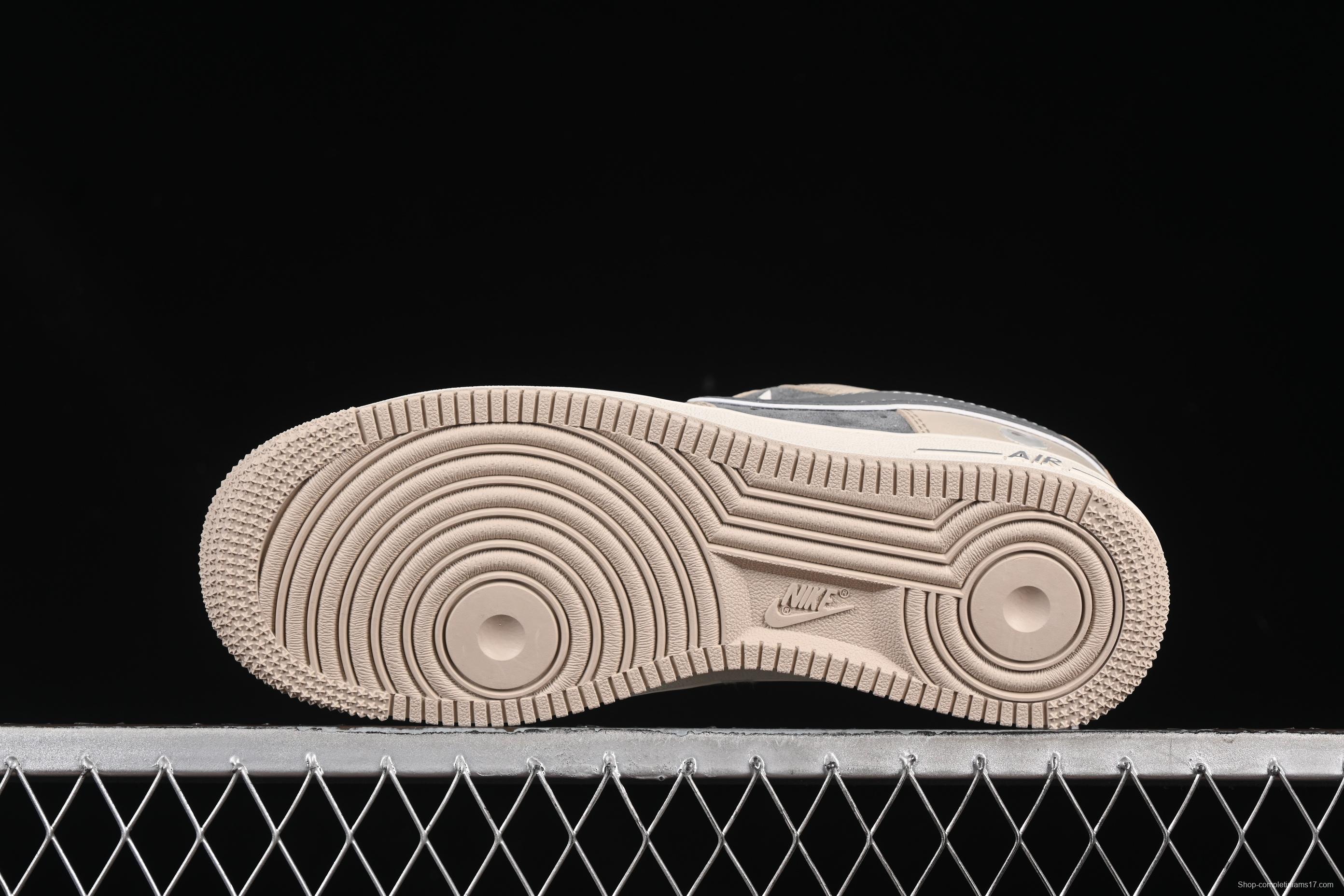 Nike Air Force 1 '07 Low Supreme Collaboration Sneakers with Red Snake Swoosh - SJ6698-023