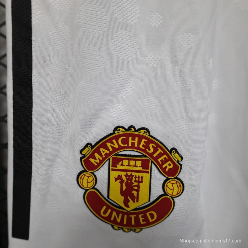 Player Version 25/26 Manchester United Home Shorts