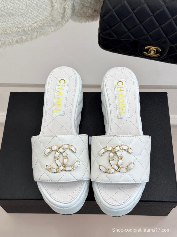 2025 Women Chanel White Leather Slippers