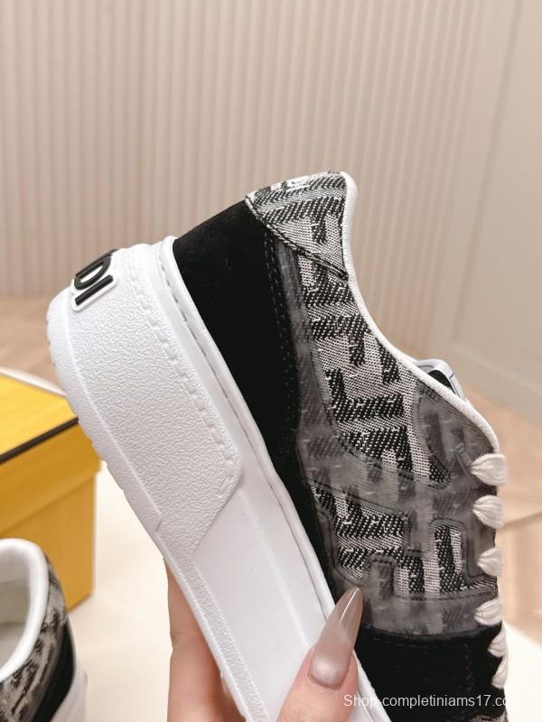 2025 Women Fendi Black Grey Leather Suede Sneakers LY00340