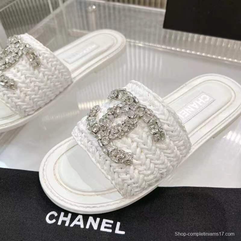 2025 Slippers Chanel White Raffia Crystal LY00270