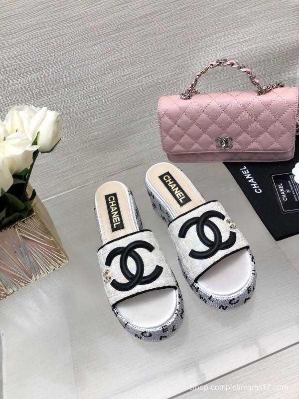 2025 Slippers Chanel White Black Fabric Platform Logo LY00320
