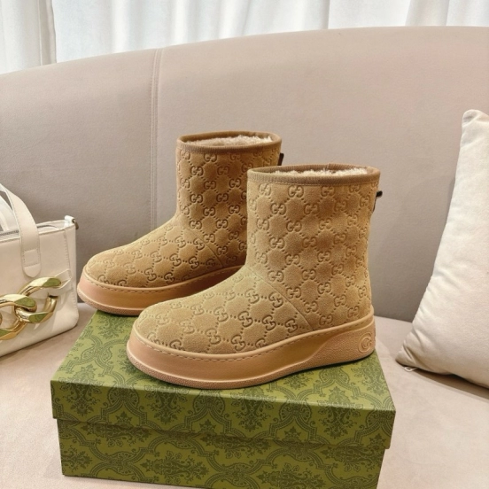 2024 Women Gucci Beige Suede Snow Boots MG00350