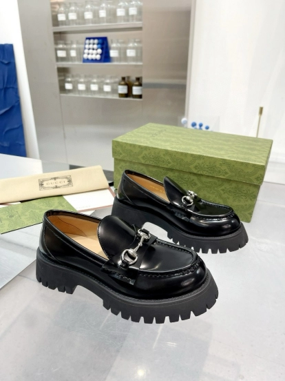 2024 Unisex Gucci Black Leather Loafers MJ00320(F/W)