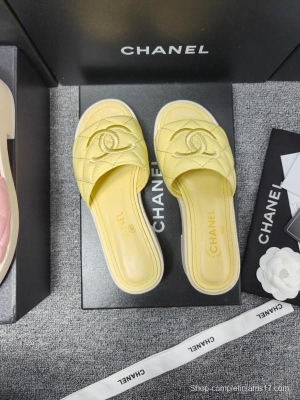 2025 Women Chanel Yellow Leather Slippers LY00250