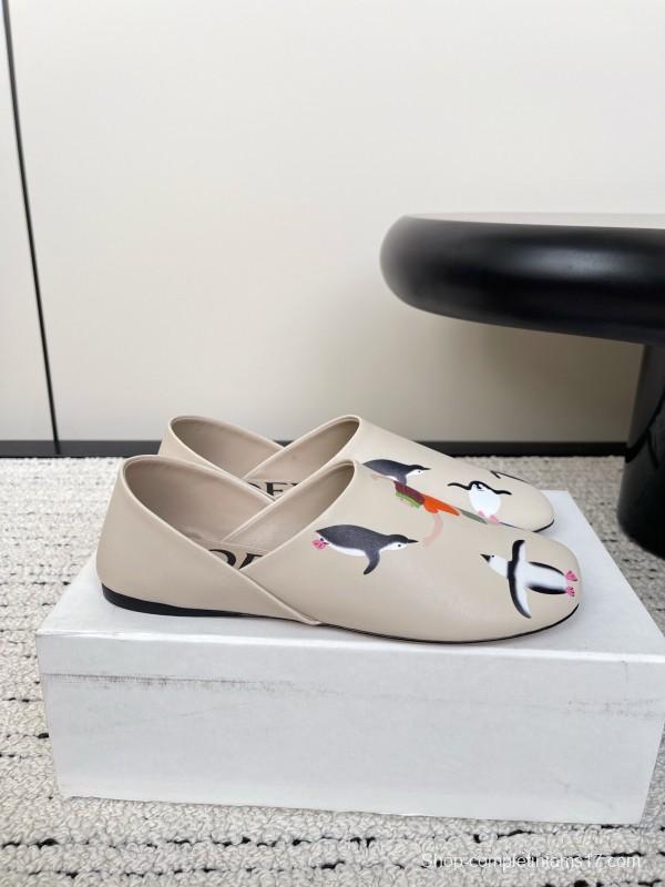 2025 Women Loewe Beige Lambskin Slippers Whale Pattern