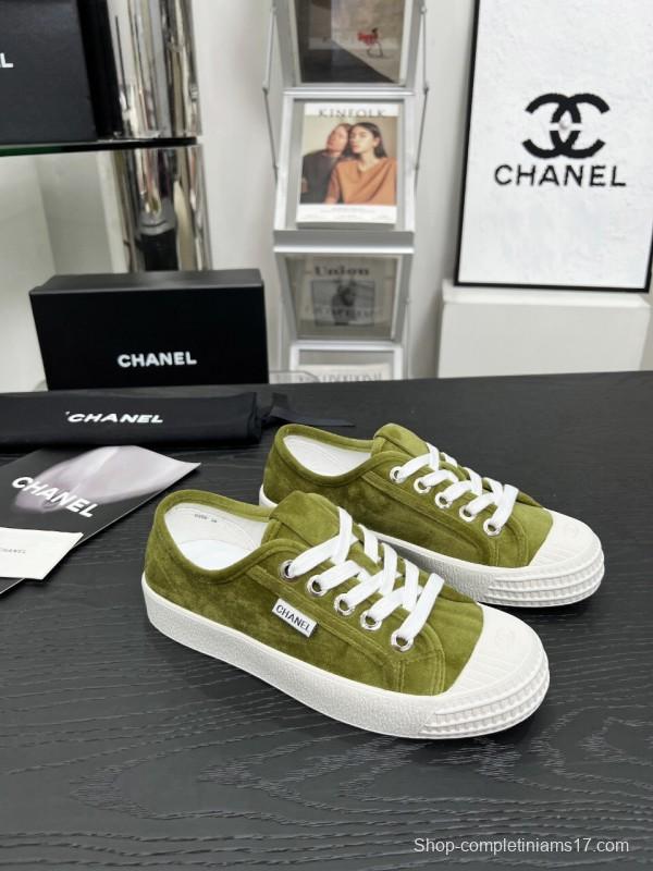 2025 Women Chanel Green Suede Casual Sneakers LY00230