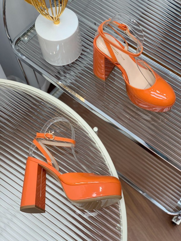 2025 Women Gianvito Rossi Orange Patent Leather Platform Sandals KFY00340