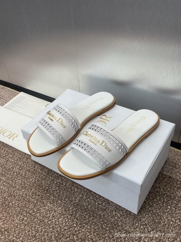 2025 Women Dior White Leather Slippers KFY00300