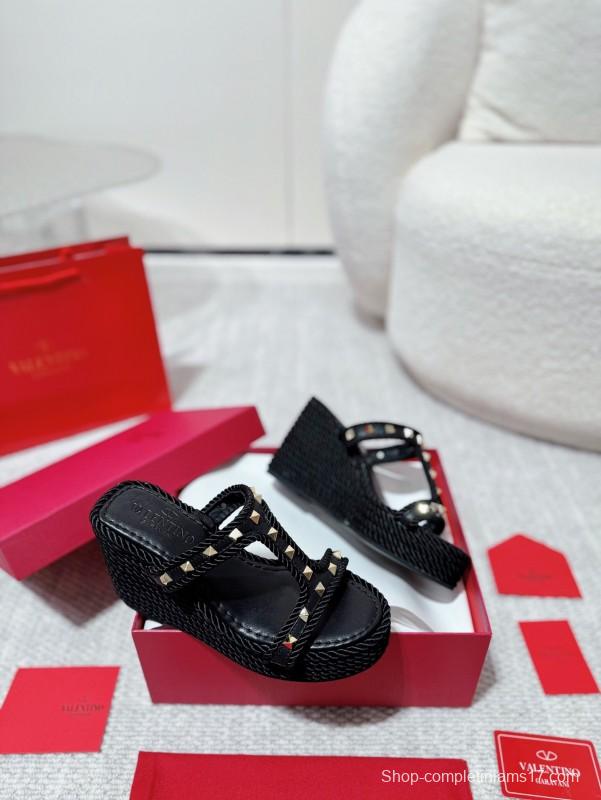 2025 Women Valentino Black Leather Wedge Sandals Studded LY00290