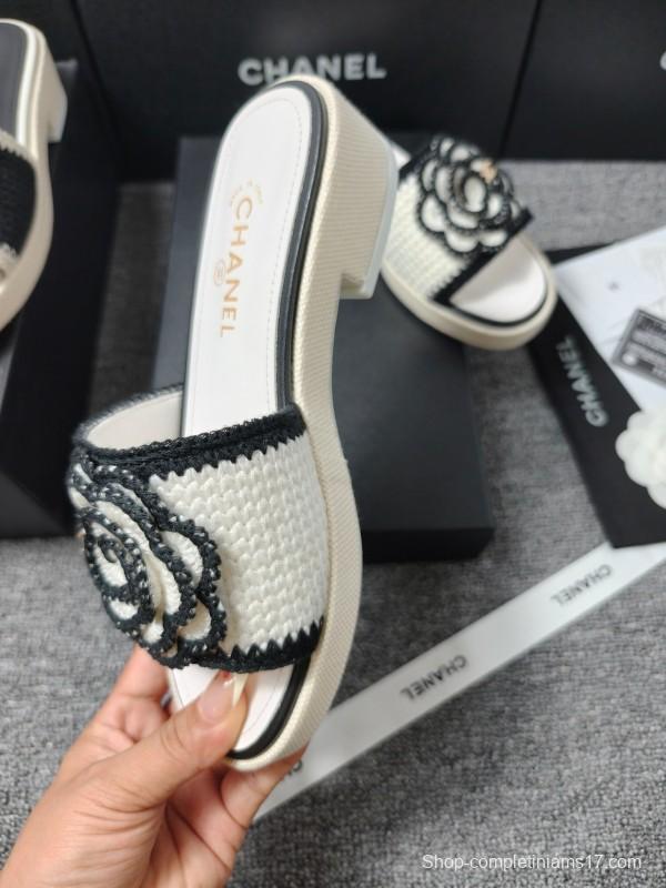 2025 Slippers Chanel Black White Fabric Camellia LY00000