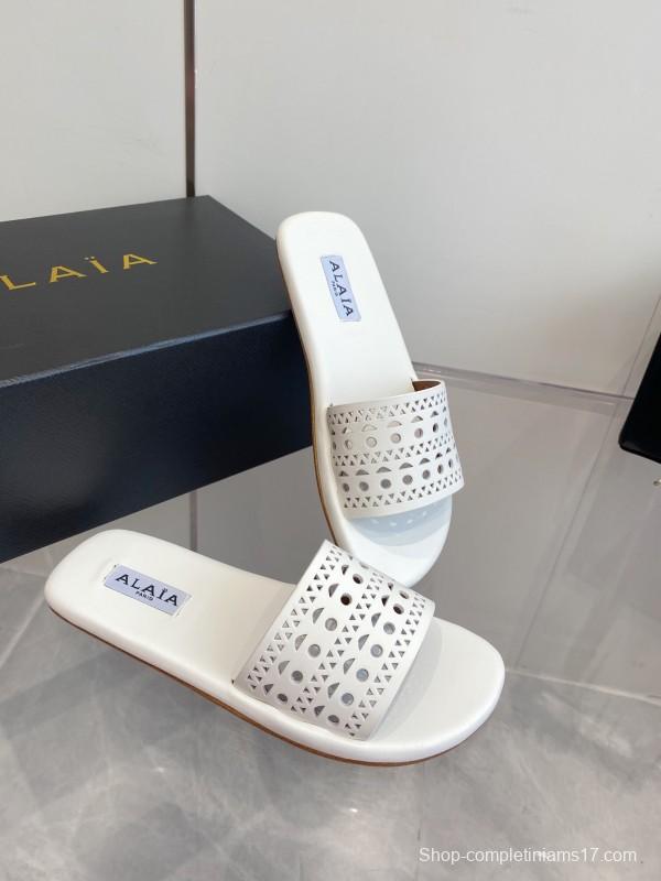 2025 Alaia White Leather Slippers KFY00280