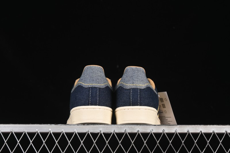 Adidas Superstar 82 Casual Sneakers with Shell Toe Design - JH5577