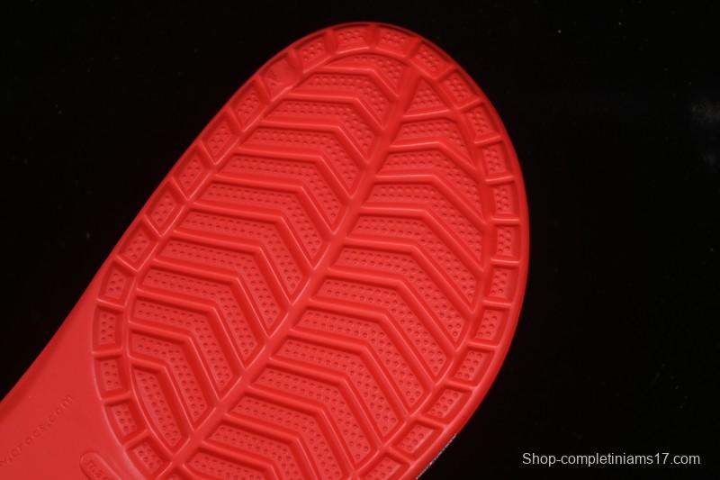 Crocs Classic Two-Way Beach Clog Sandals - B.D4