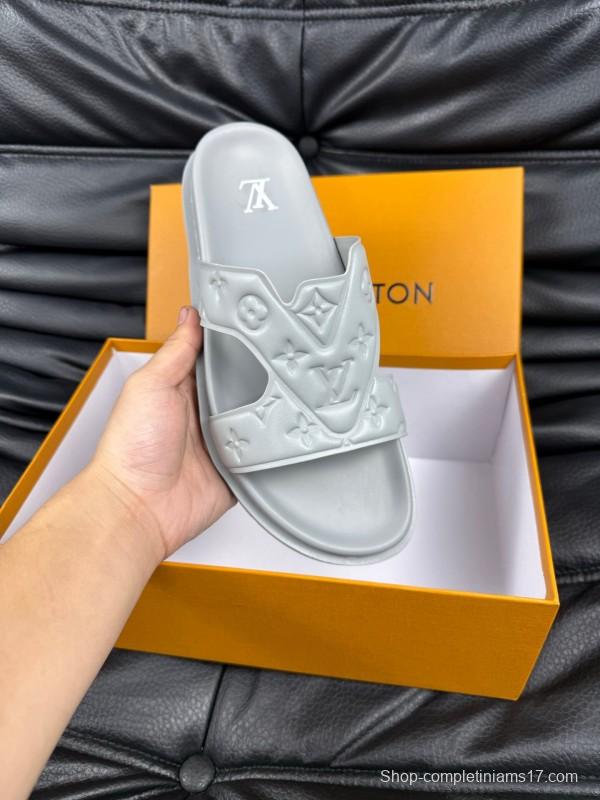 2025 Men Louis Vuitton White Rubber Slippers AS00180