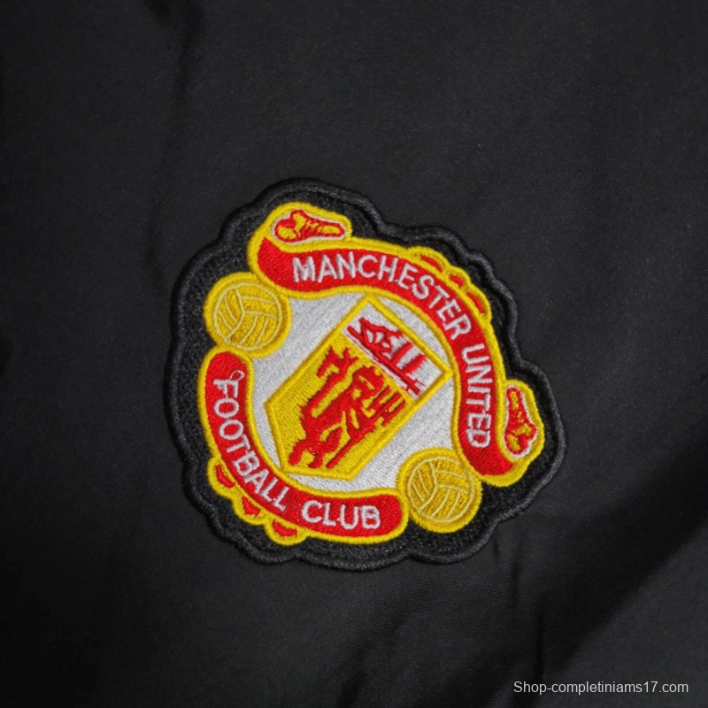 25/26 Manchester United Jacket Black Windbreaker