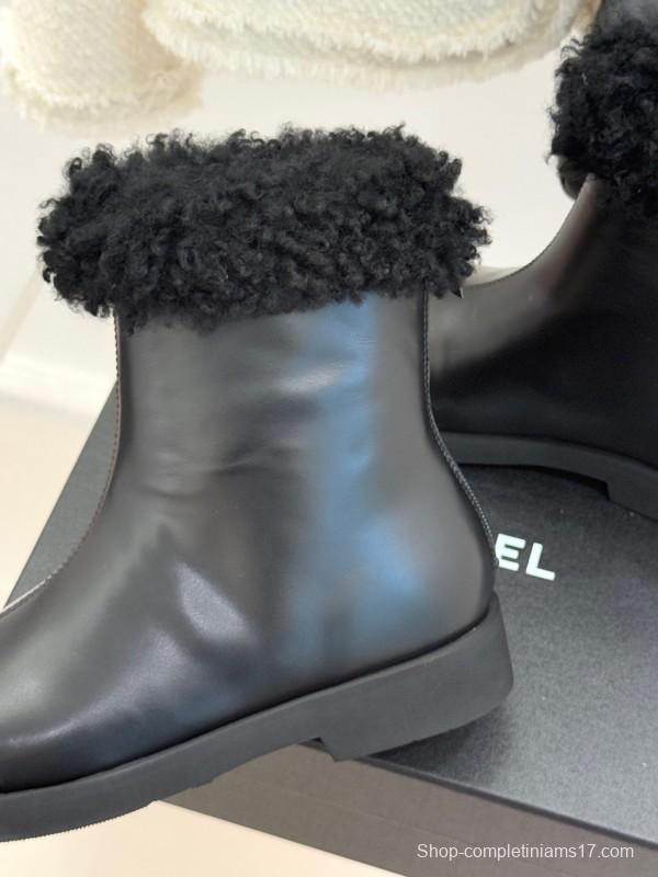 Chanel 25K Series Two-Tone CC Fur Snow Boots - KFY00300