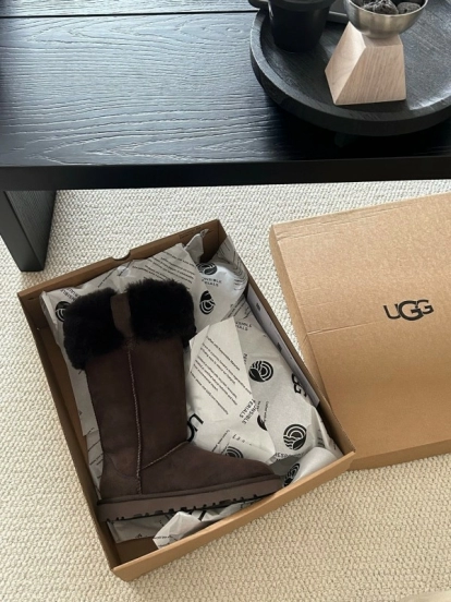 UGG High Boot Snow Boots with Fur Collar - AS00370