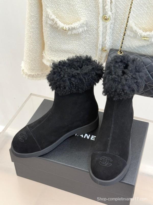 Chanel 25K Series Two-Tone CC Fur Snow Boots - KFY00300