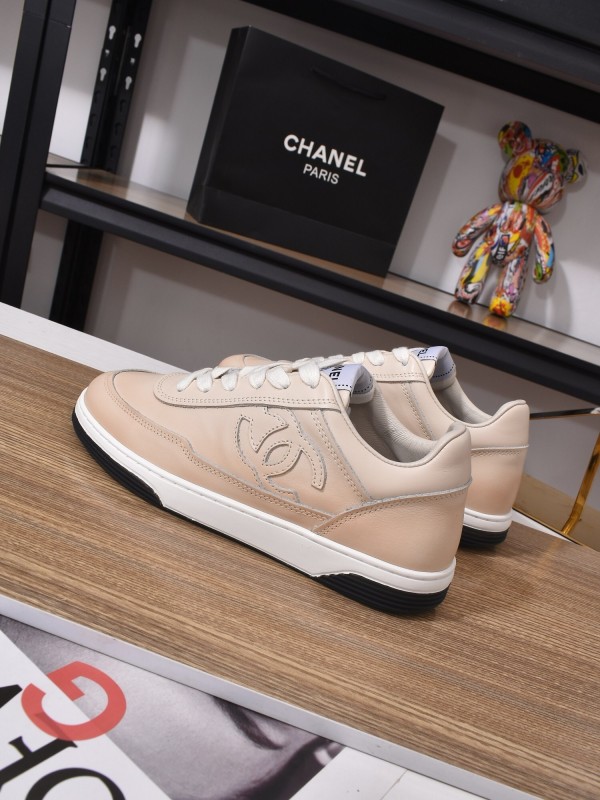 Chanel Classic Loafer with Gradient Logo and Platform Sole - KFY00350