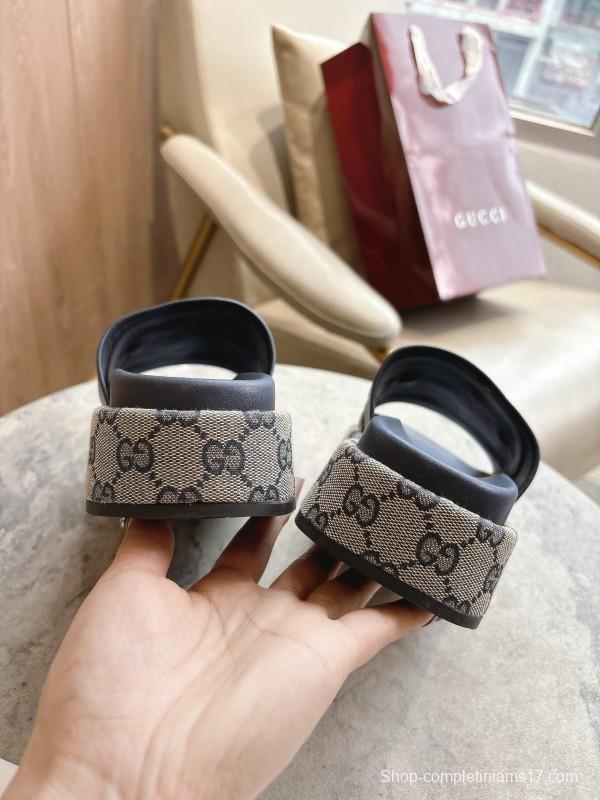 Gucci 8356-8 Women's Sandals with Horsebit Detail and Gold Hardware