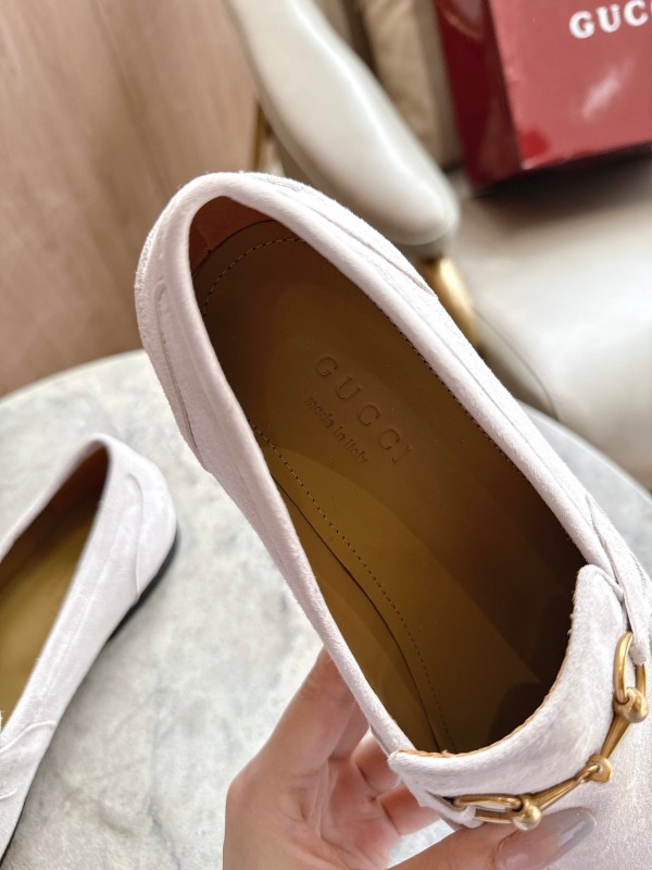 Gucci 1919-10 Leather Loafers with Horsebit Detail - LY00310