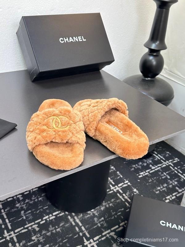 Chanel 2025 SS Fluffy Slippers with Wool Upper and Rubber Sole - LY00250